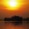 Lago di Pusiano Isola dei Cipressi